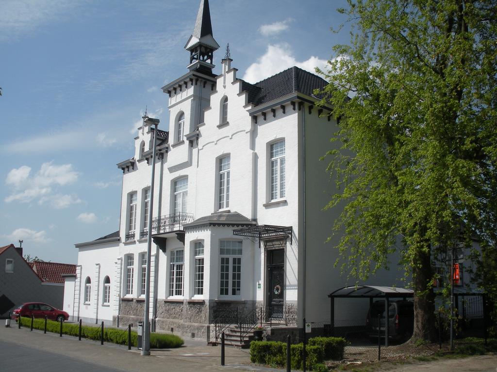 B&B Kasteel De Windt Nieuwkerken-Waas Esterno foto